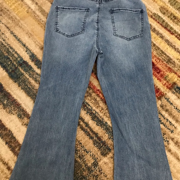 High rise pull-on flare jeans - Picture 2 of 13